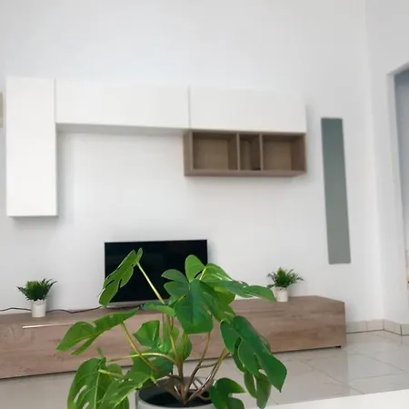 Hills V - 2 Bedroom With Ocean Views And Air-condition *